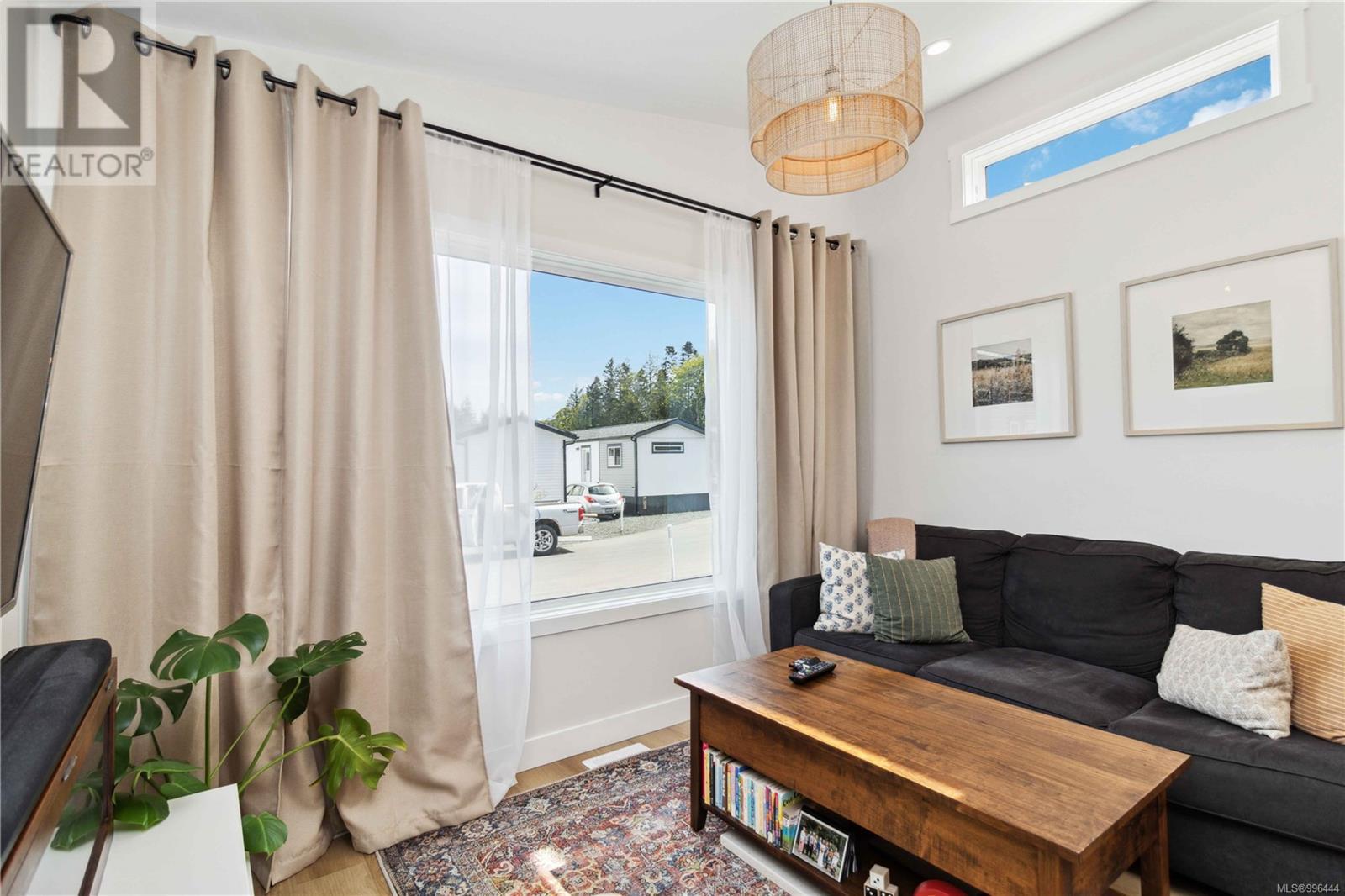504 747 Old Place Road, Central Saanich