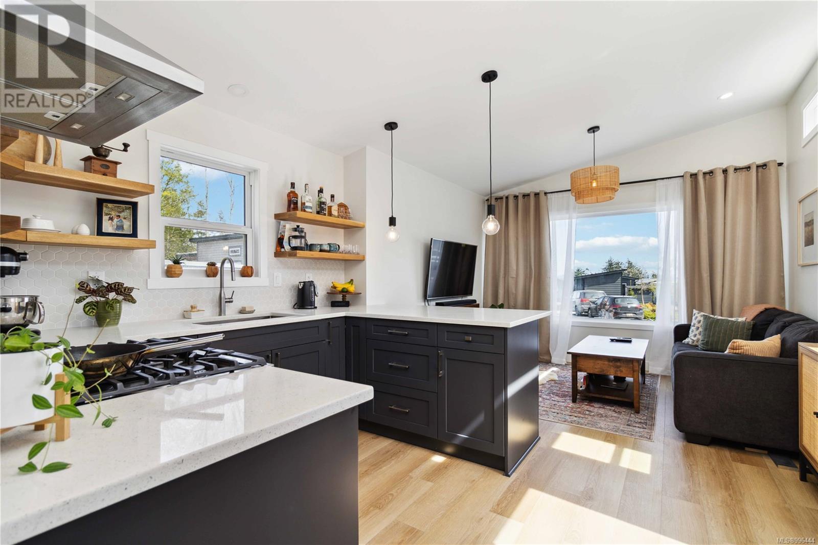 504 747 Old Place Road, Central Saanich