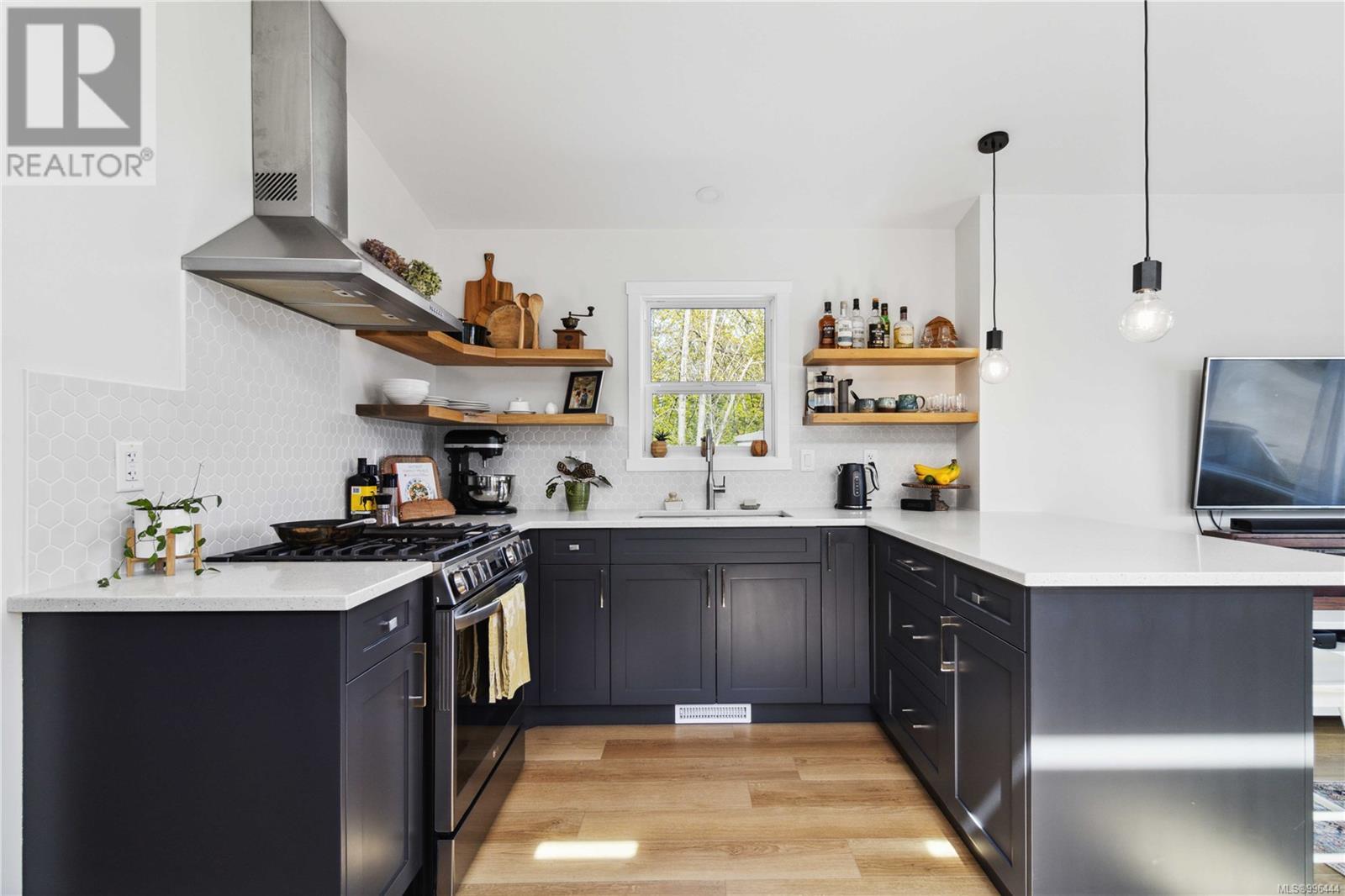 504 747 Old Place Road, Central Saanich