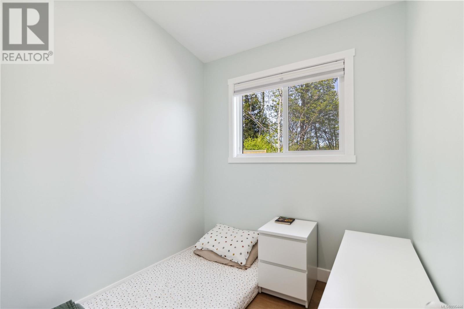 504 747 Old Place Road, Central Saanich