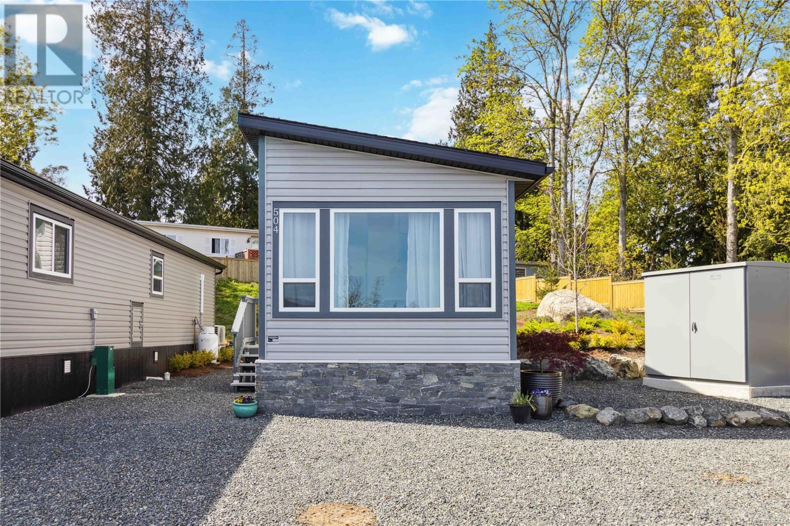 504 747 Old Place Road, Central Saanich