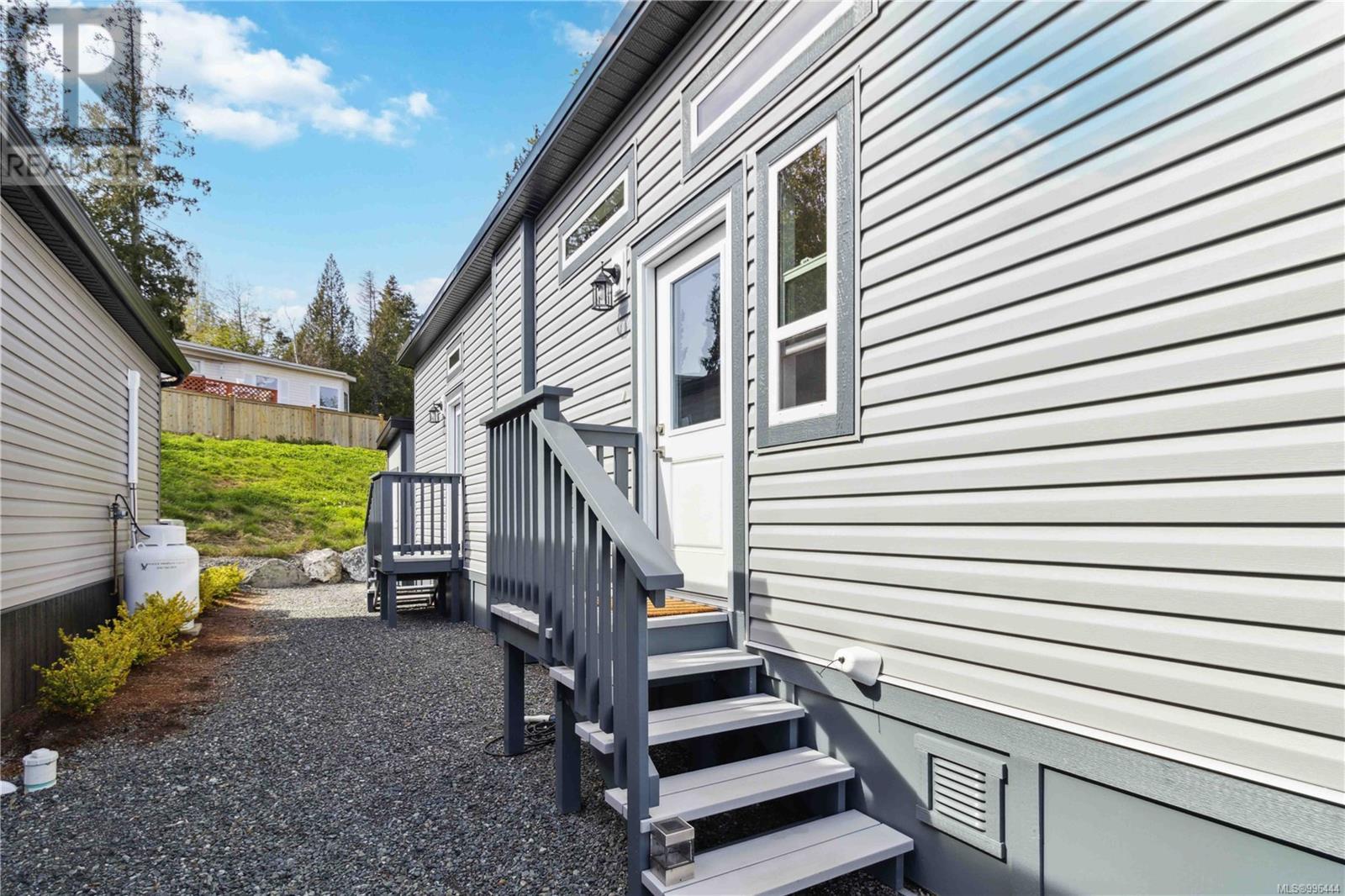 504 747 Old Place Road, Central Saanich
