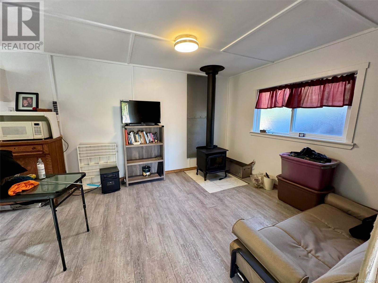 123 MAQUINNA AVE - 26