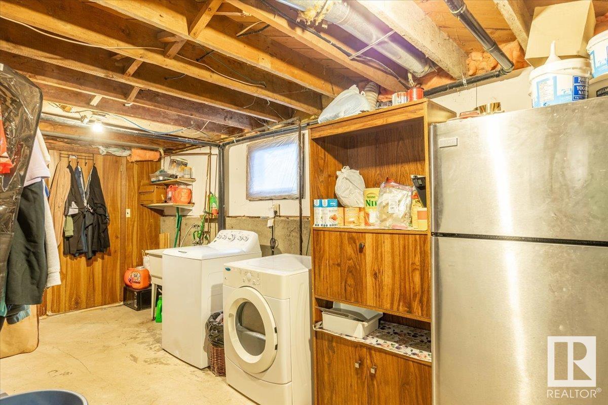 9 KOOTENAY AV, Devon