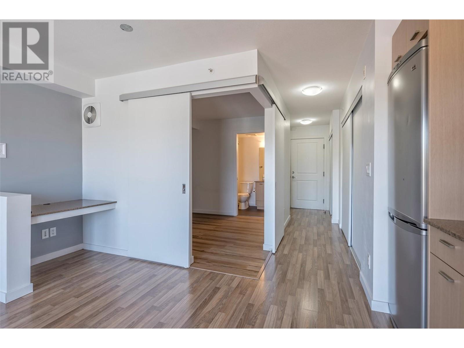 417 1550 Dickson Avenue, Kelowna