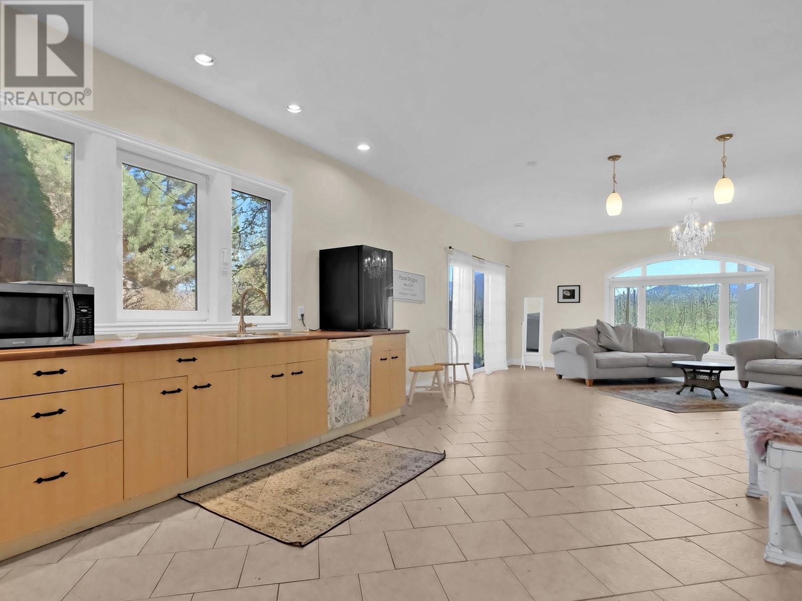  3240 Pooley Road, Kelowna