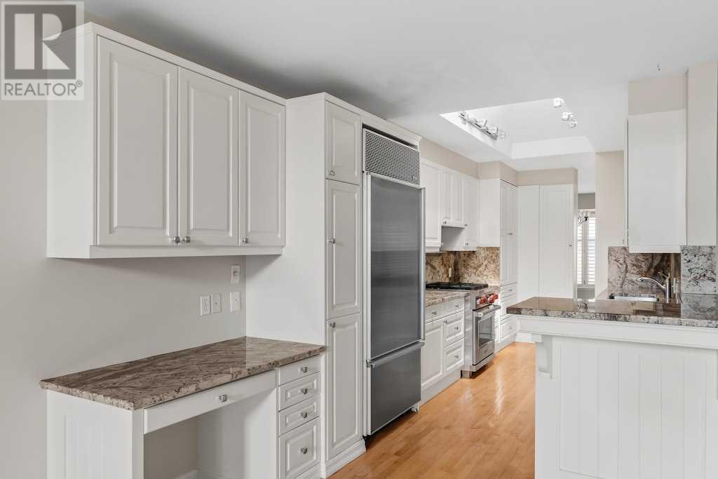 Single Family House Bungalow for Sale in  Medford Place SW Mayfair Calgary 