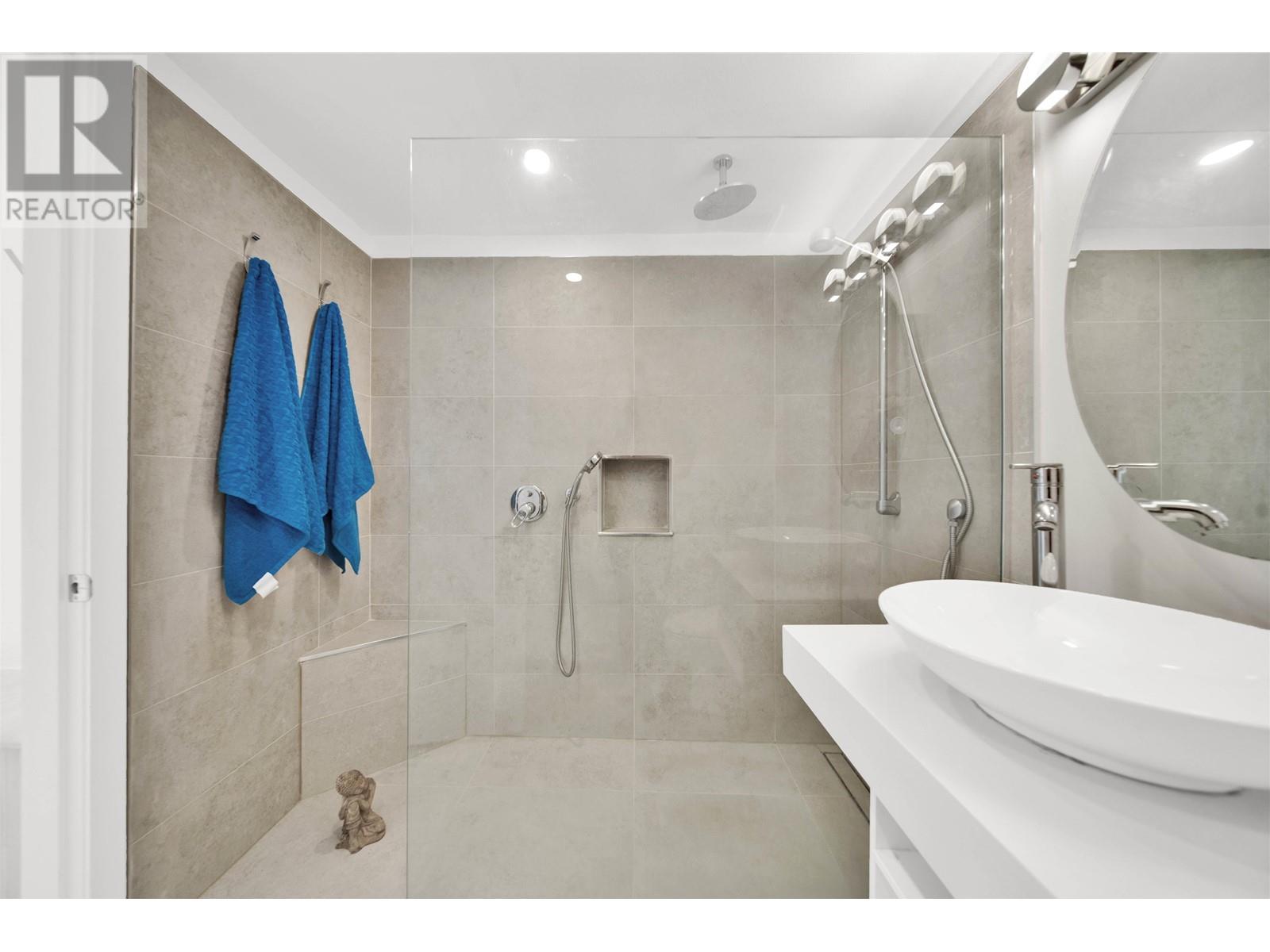 Photo 7 of 218 9300 Glenacres Drive, Richmond BC