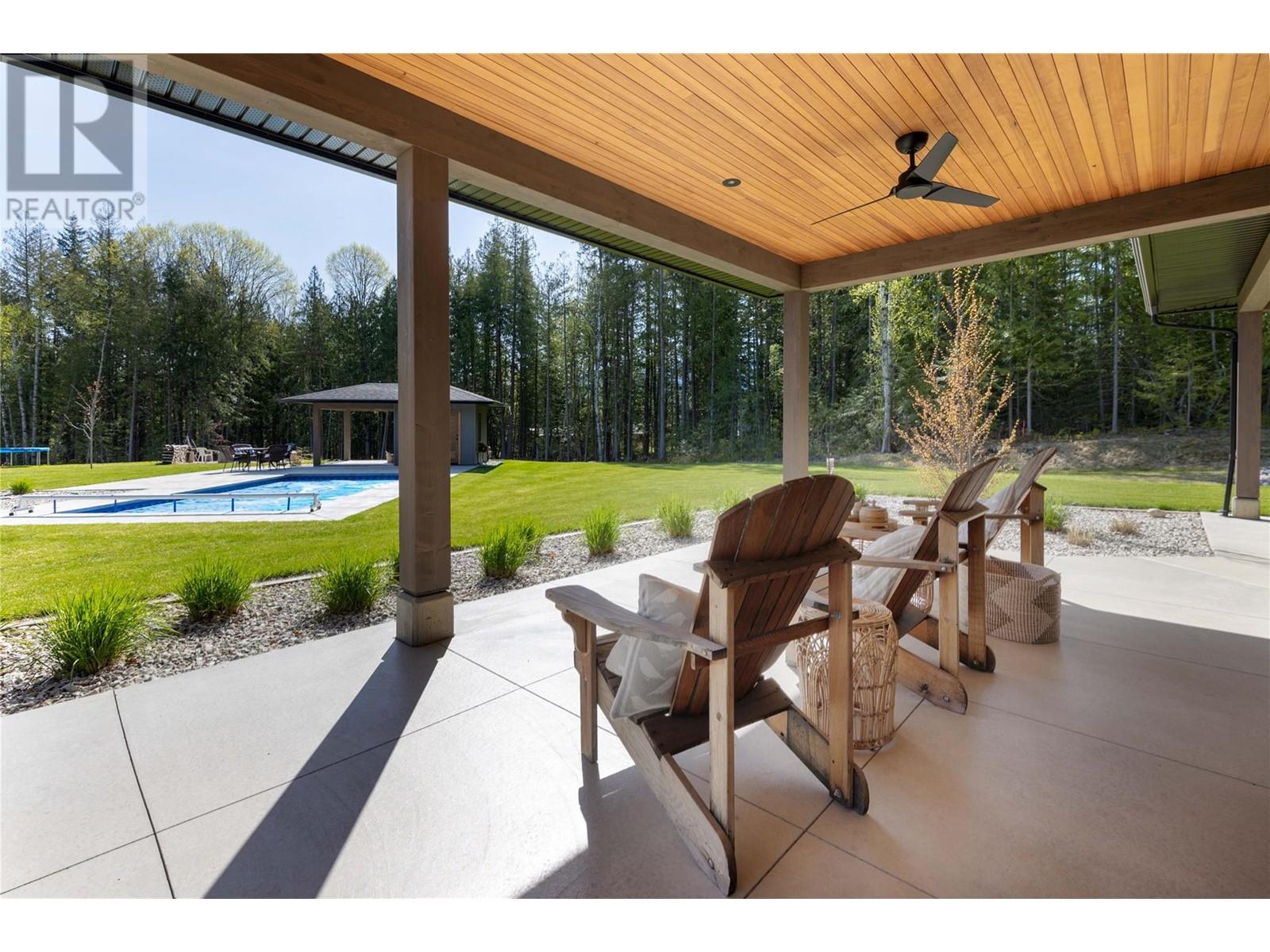 Photo 22 of 6400 1 Avenue Nw, Salmon Arm BC