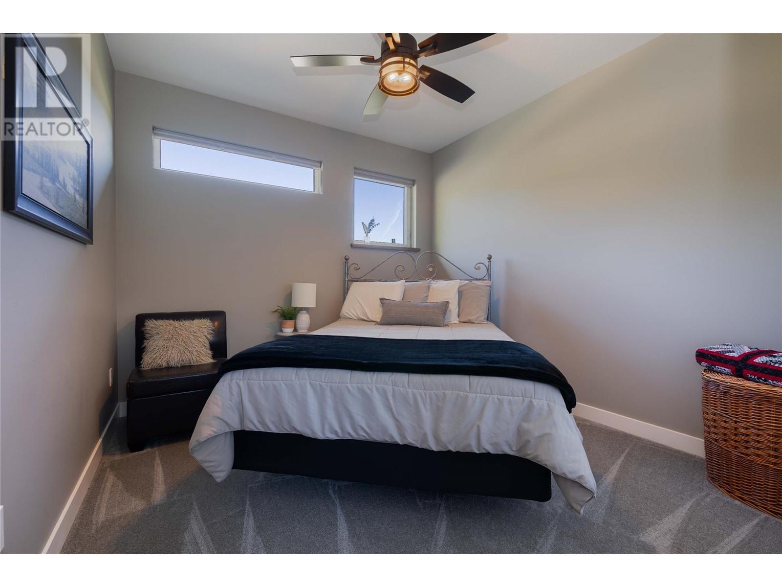  6400 1 Avenue Northwest, Salmon Arm