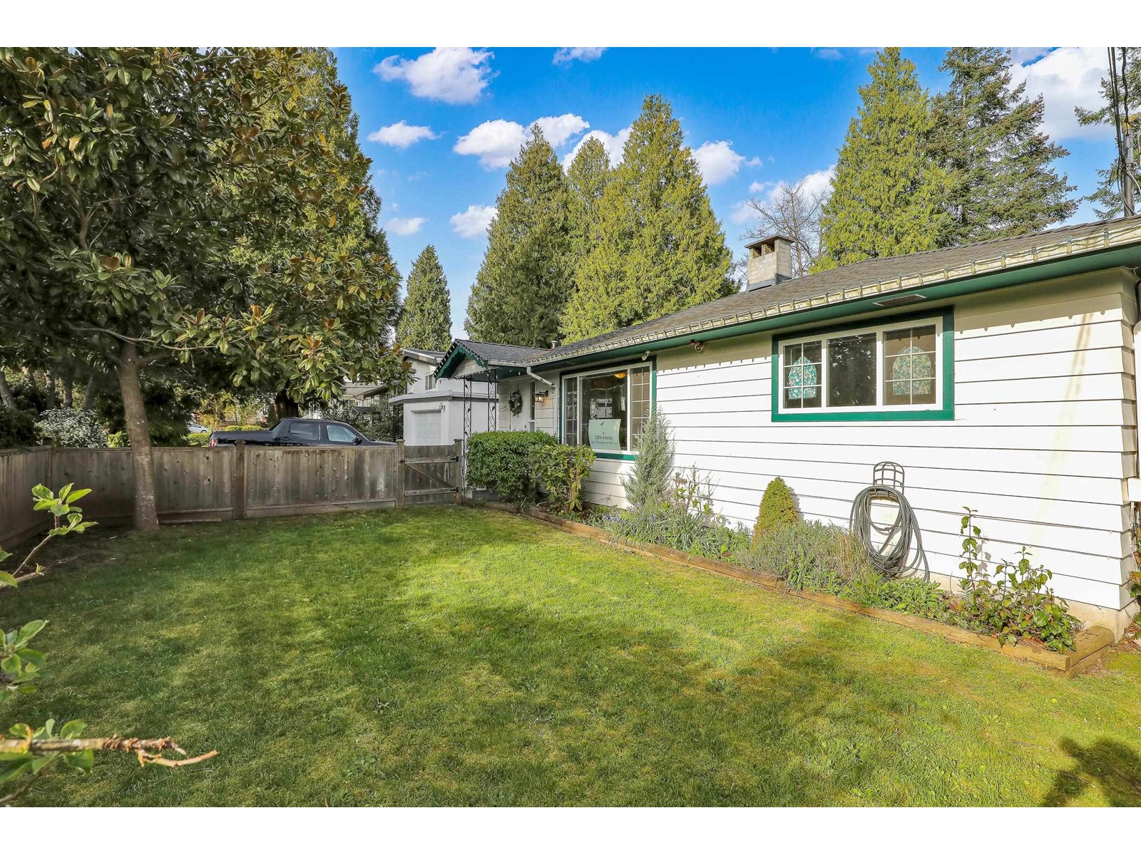 Photo 5 of 1554 Stevens Street, White Rock BC