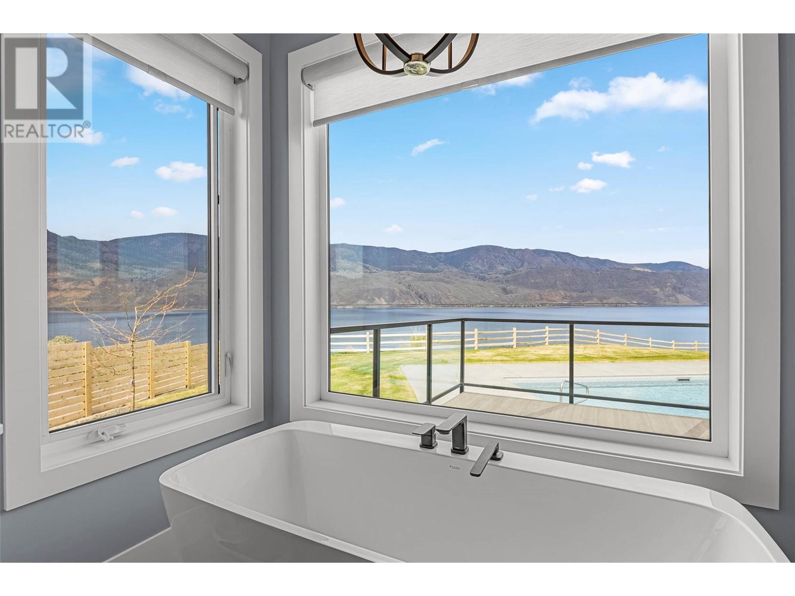346 RUE CHEVAL NOIR, Kamloops