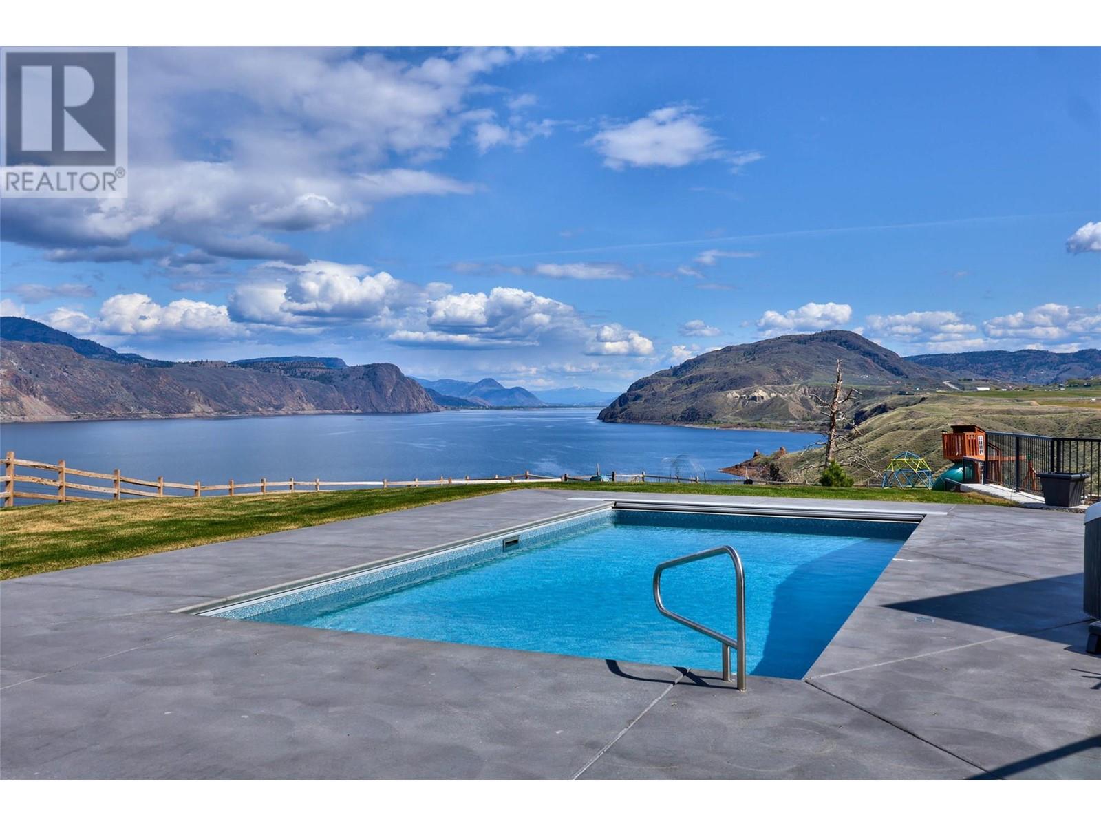 346 RUE CHEVAL NOIR, Kamloops
