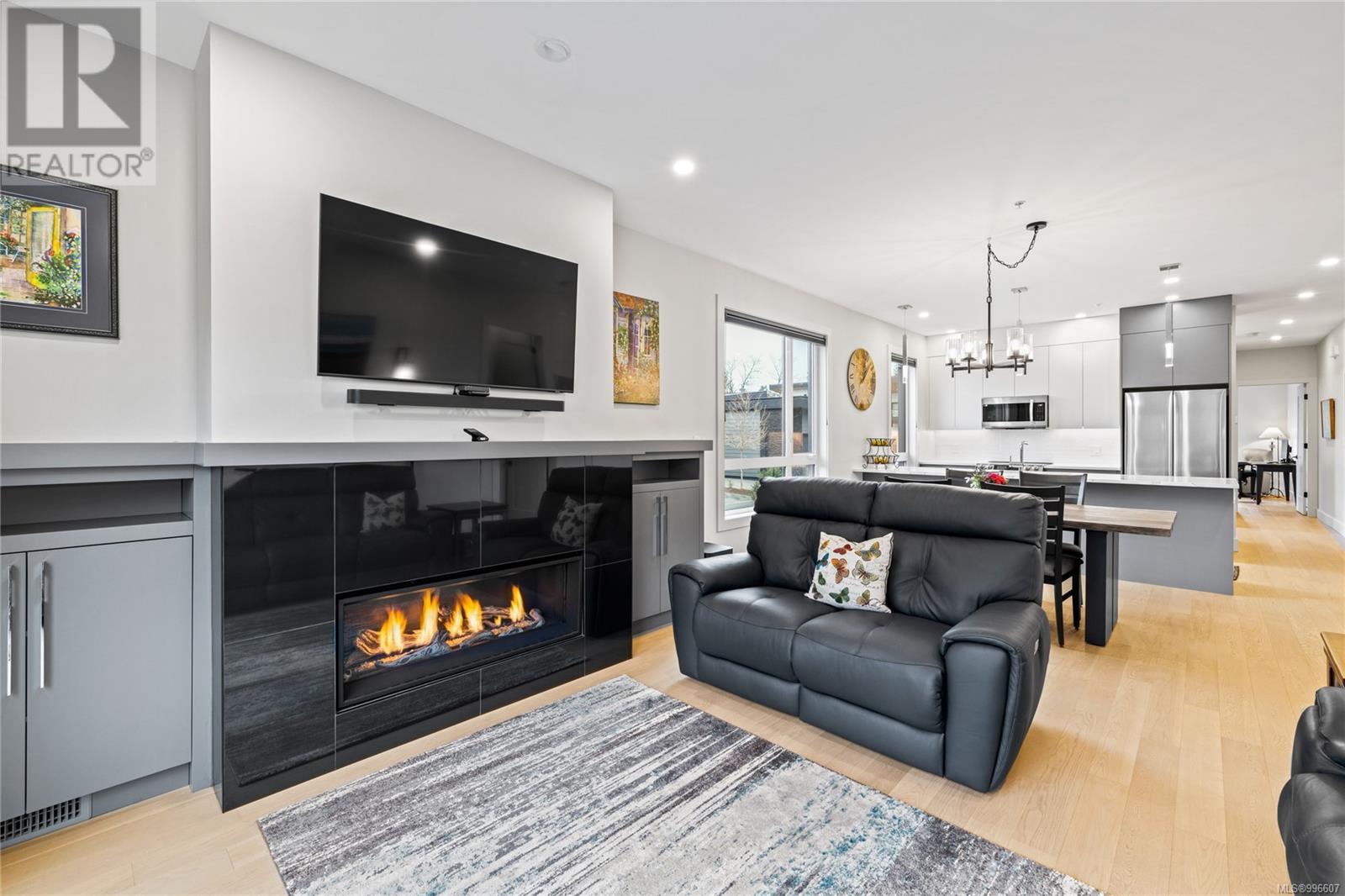 106 463 Hirst Ave, Parksville