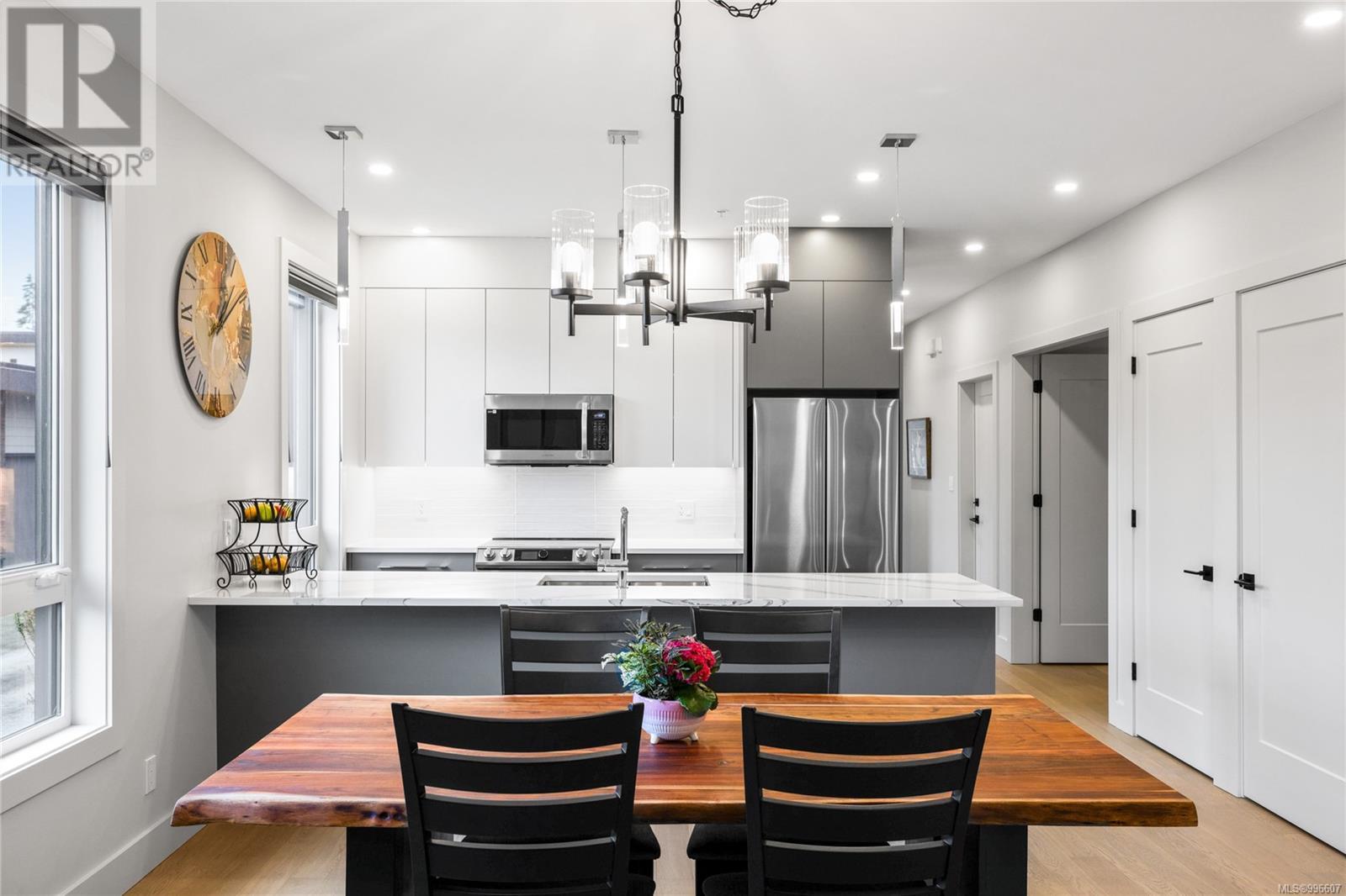 106 463 Hirst Ave, Parksville