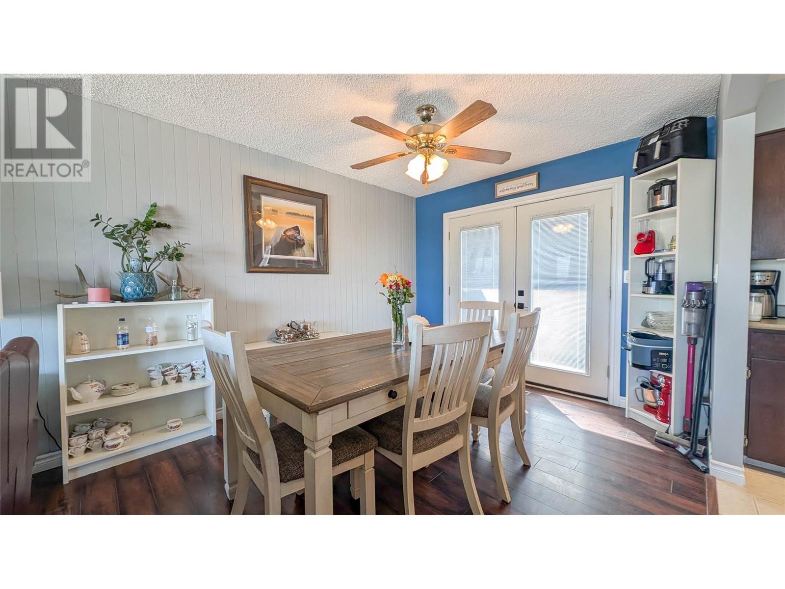 3121 4TH Street S, Cranbrook