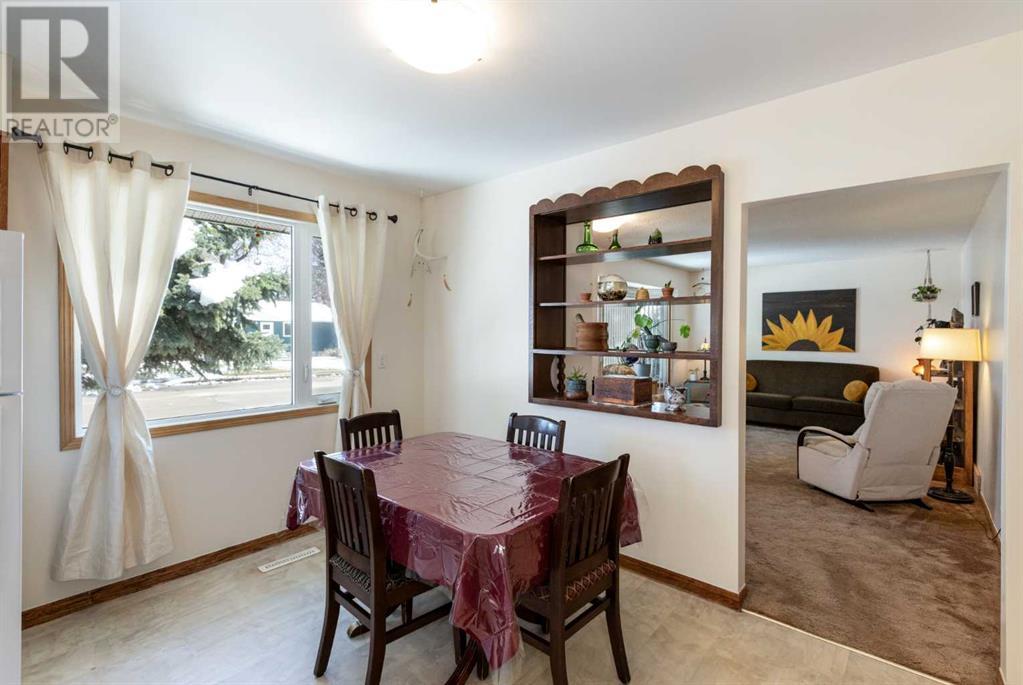 4027 50 Avenue, Innisfail
