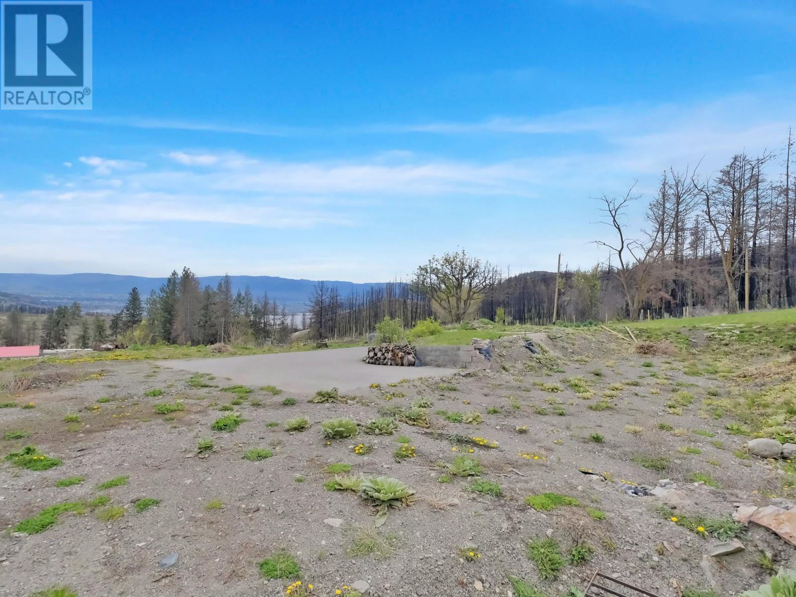  716 Petterson Road, West Kelowna