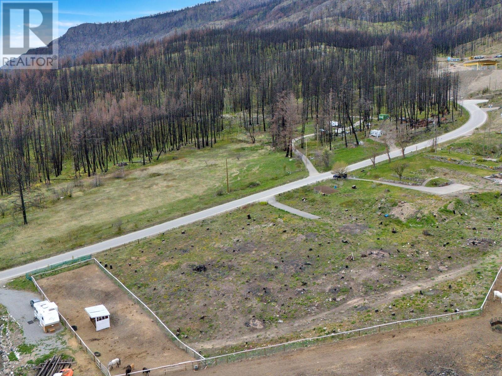  716 Petterson Road, West Kelowna