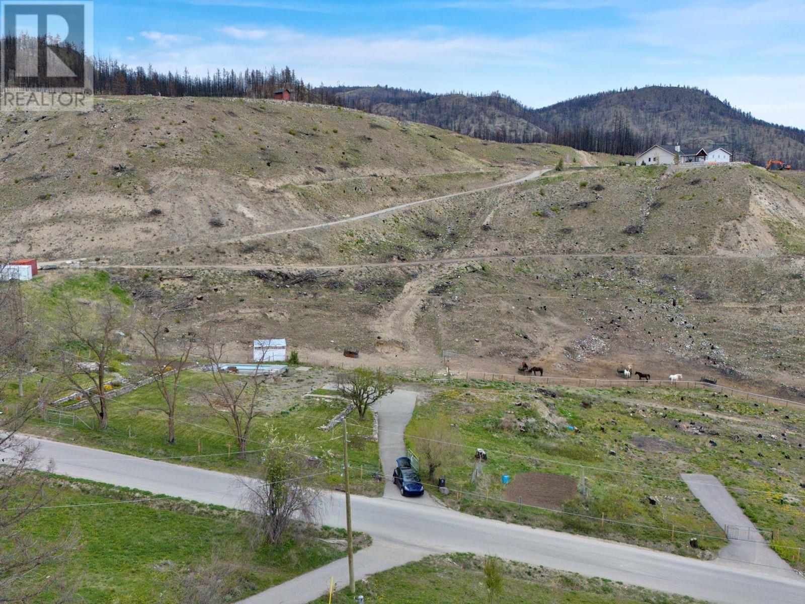  716 Petterson Road, West Kelowna