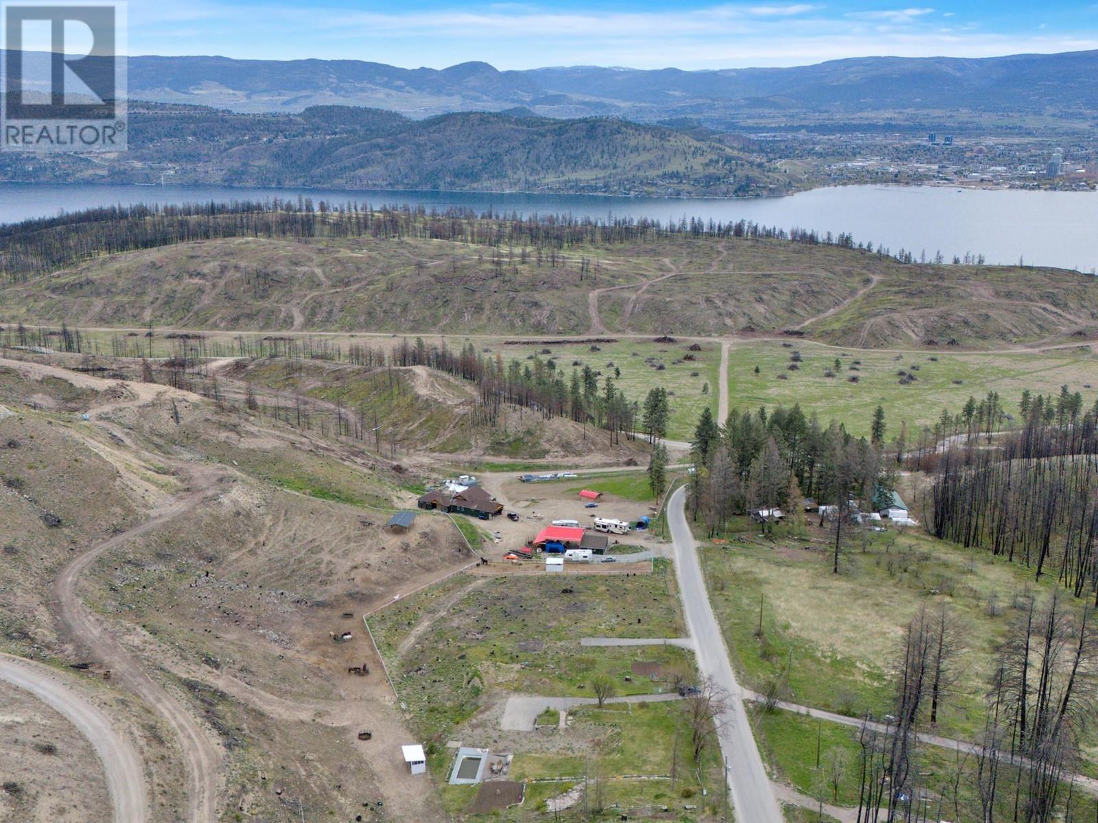  716 Petterson Road, West Kelowna