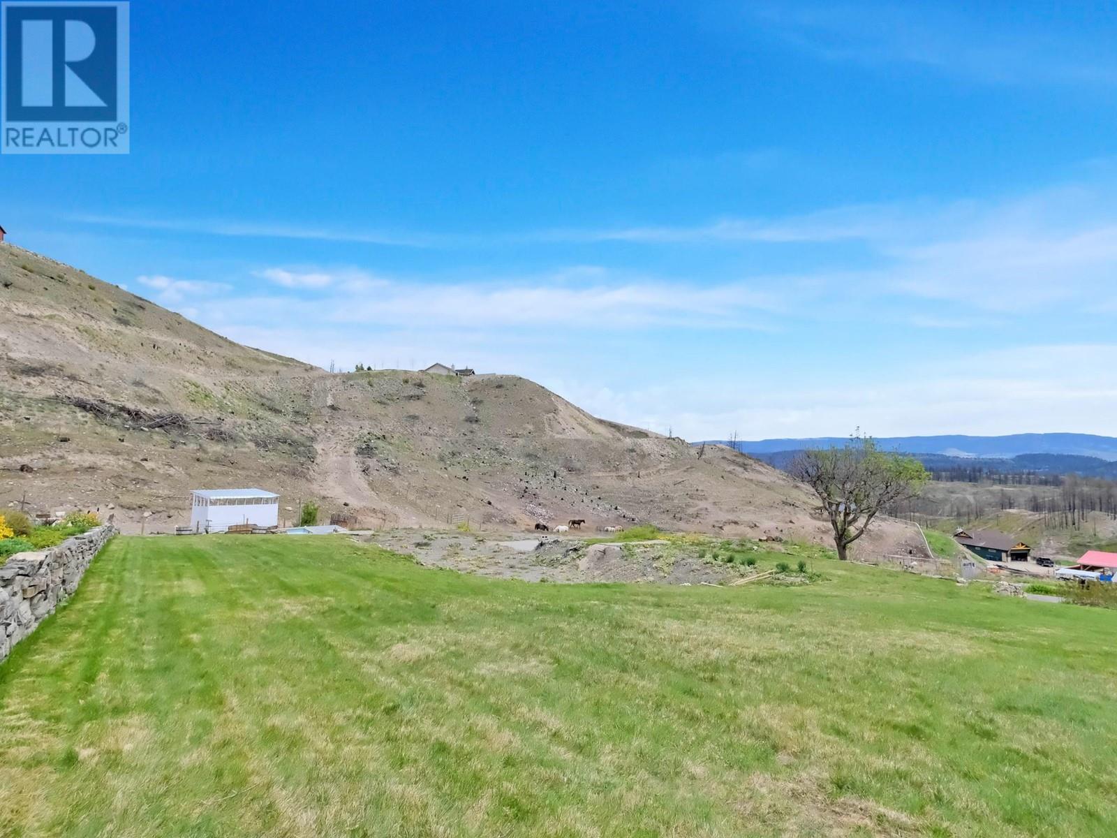  716 Petterson Road, West Kelowna
