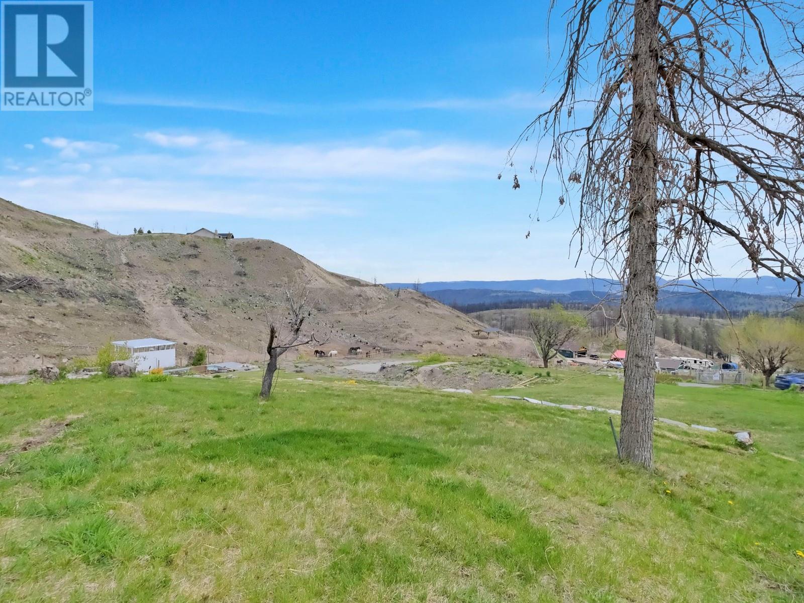  716 Petterson Road, West Kelowna