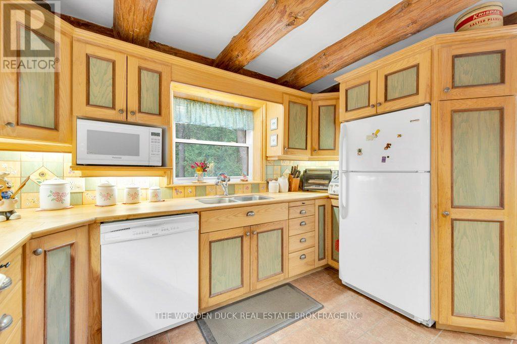 Photo 5 of 11 Crookston Road, Centre Hastings ON