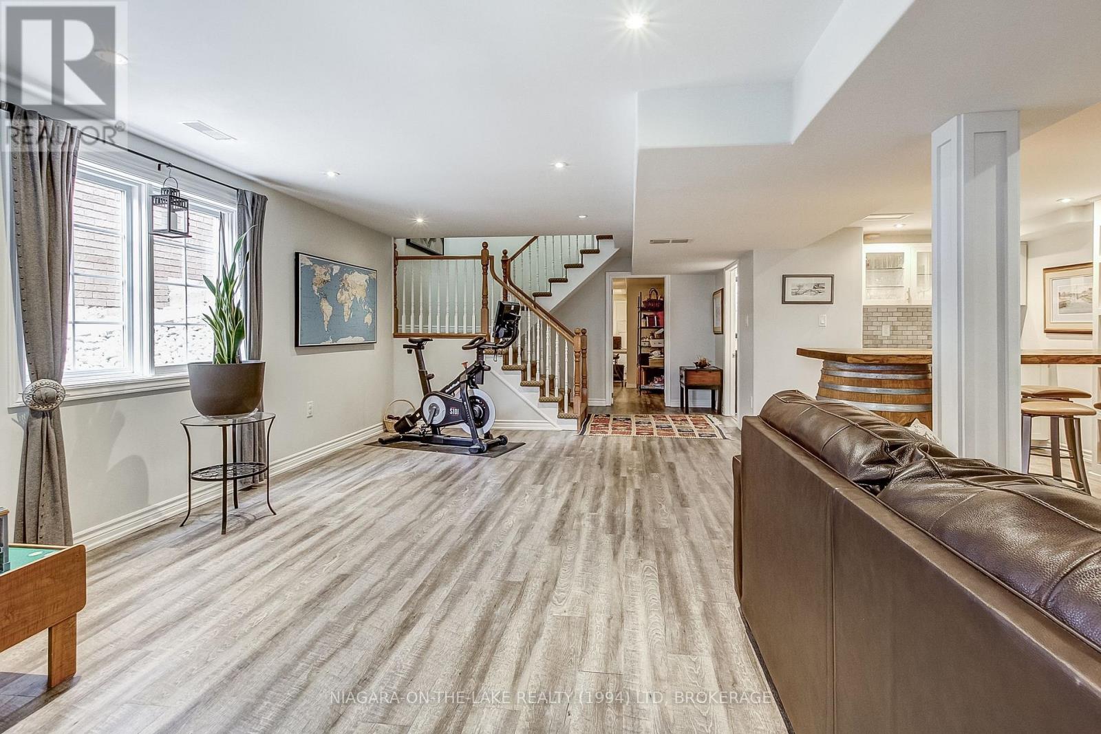 Photo 31 of 6274 Forest Ridge Drive, Niagara Falls ON