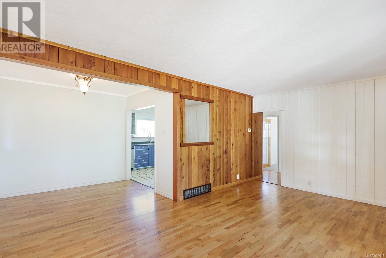 2094 Cooke Ave, Comox