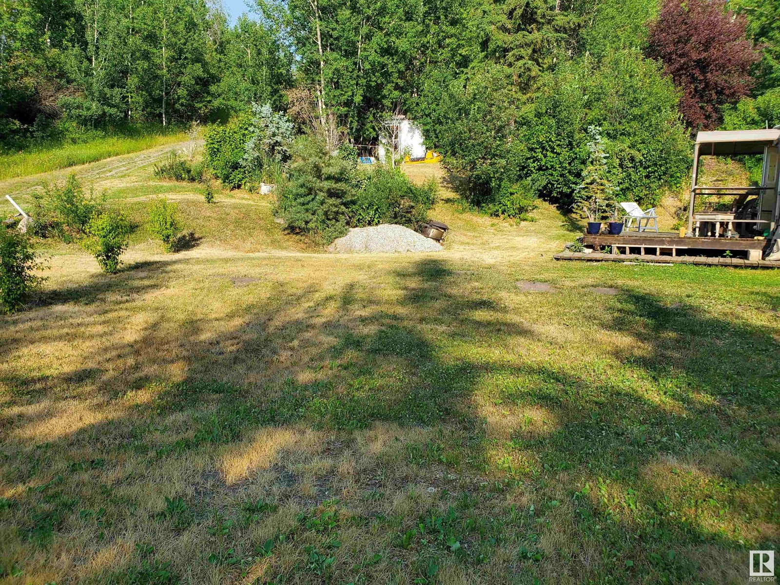 Photo 3 of 158 Lakeshore Dr, Rural Lac Ste Anne County AB