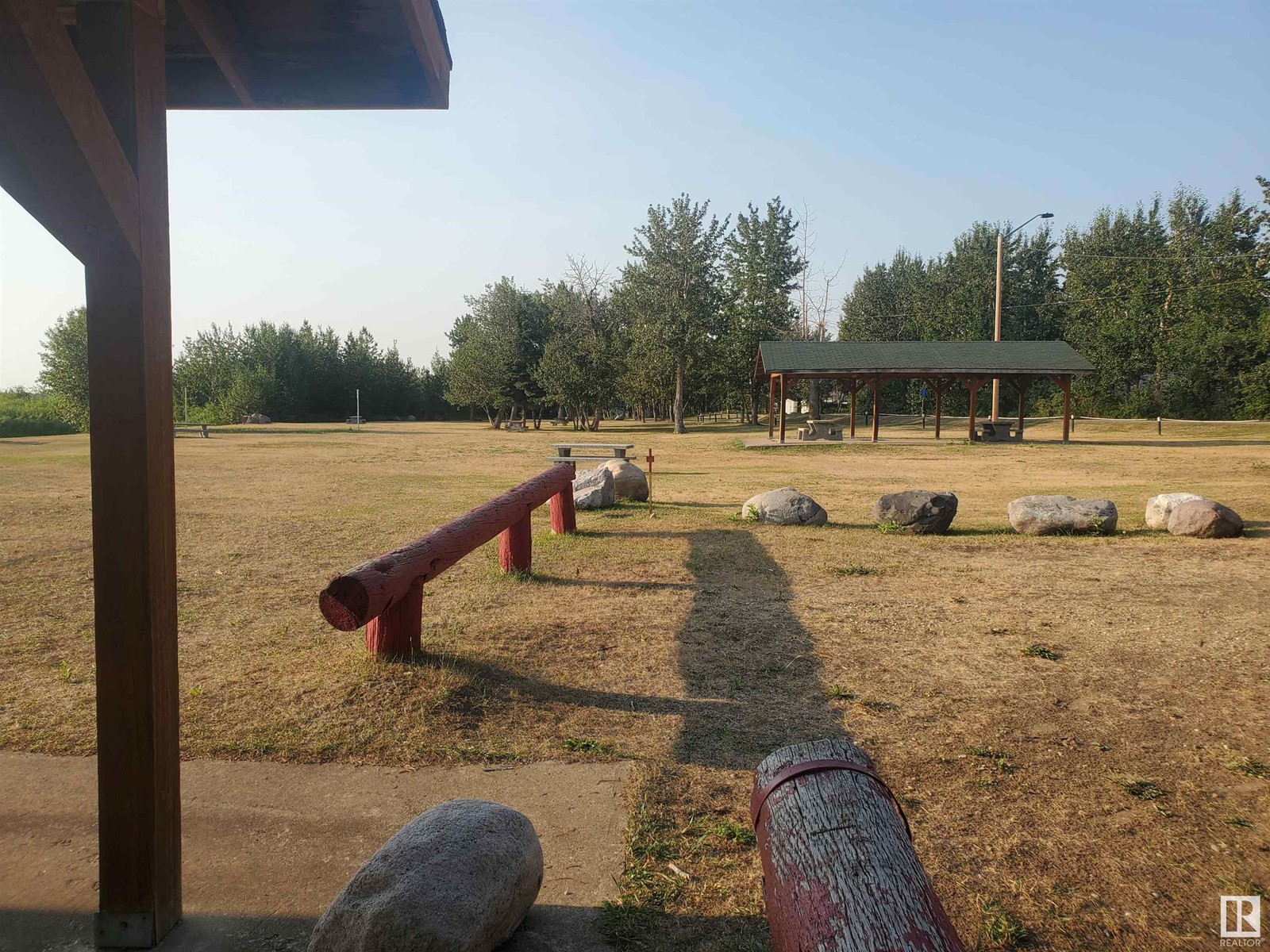 Photo 4 of 158 Lakeshore Dr, Rural Lac Ste Anne County AB