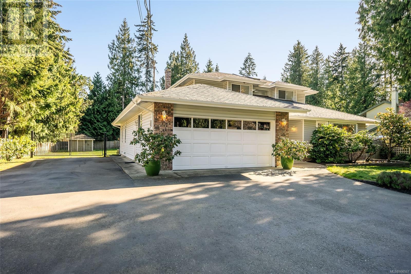 928 Ballenas Rd, Parksville real estate listing 996507