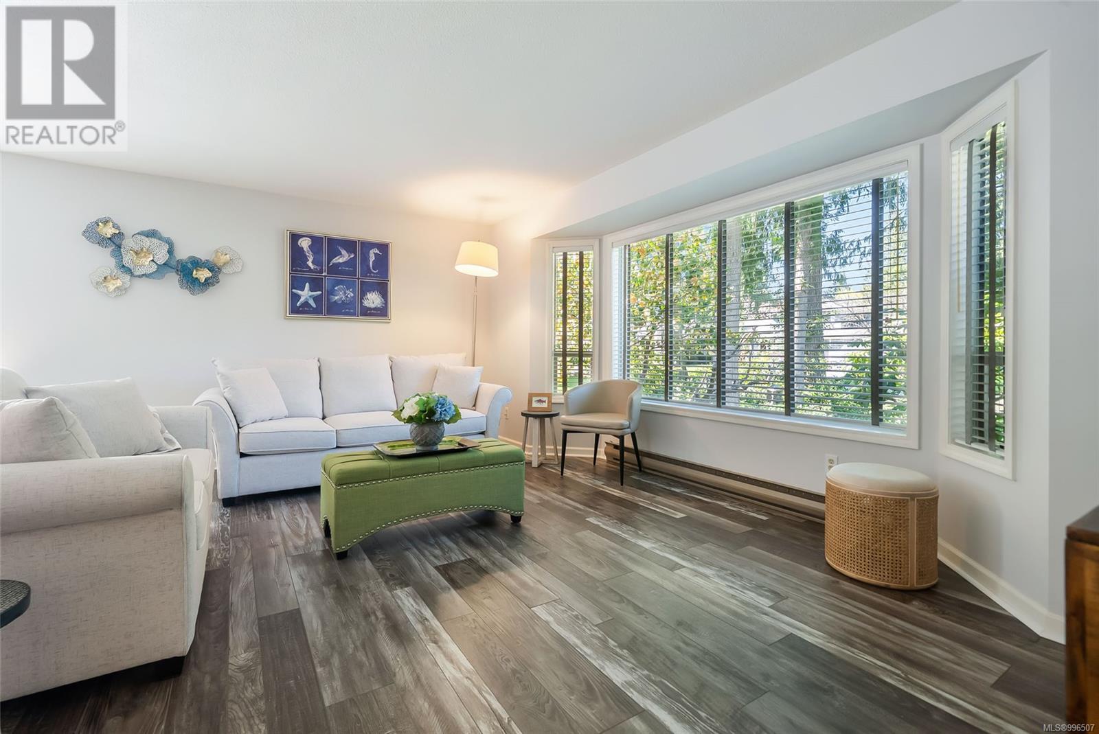 928 Ballenas Rd, Parksville real estate listing 996507
