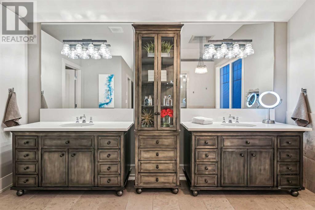 Single Family House for Sale in  Britannia Drive SW Elboya Calgary 