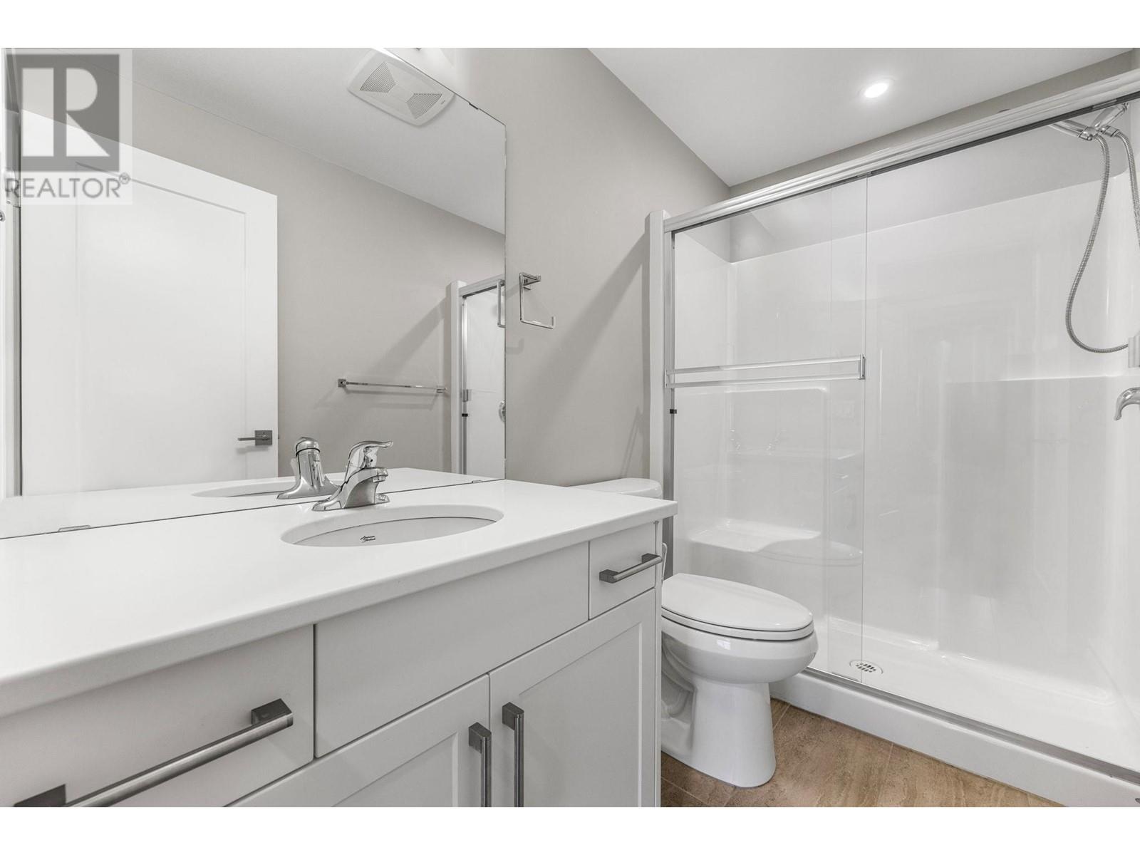 214 3090 Burtch Road, Kelowna