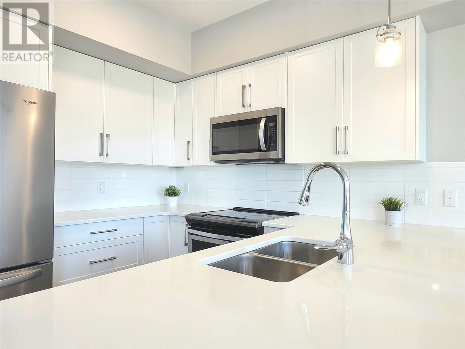 214 3090 Burtch Road, Kelowna