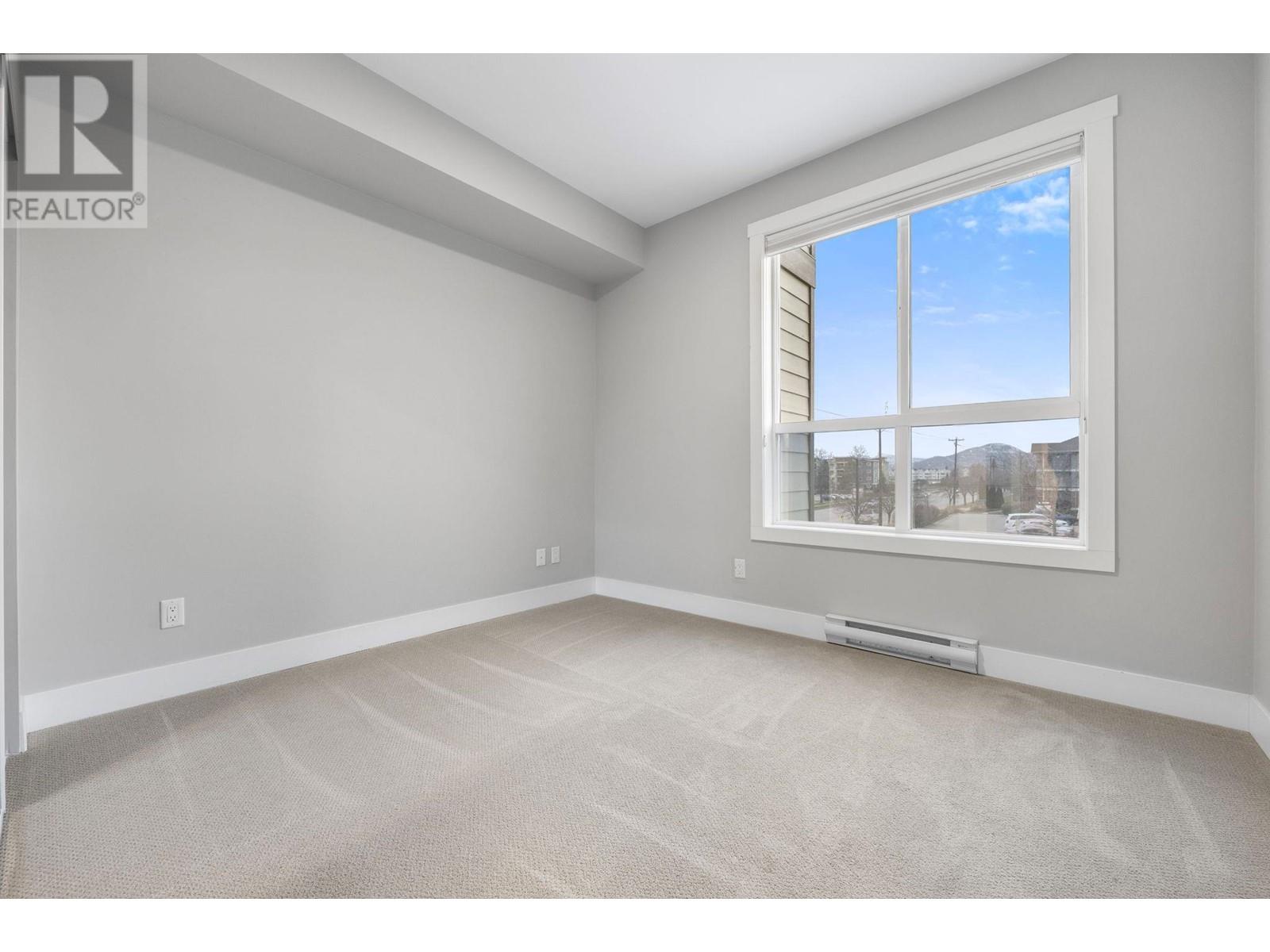 214 3090 Burtch Road, Kelowna