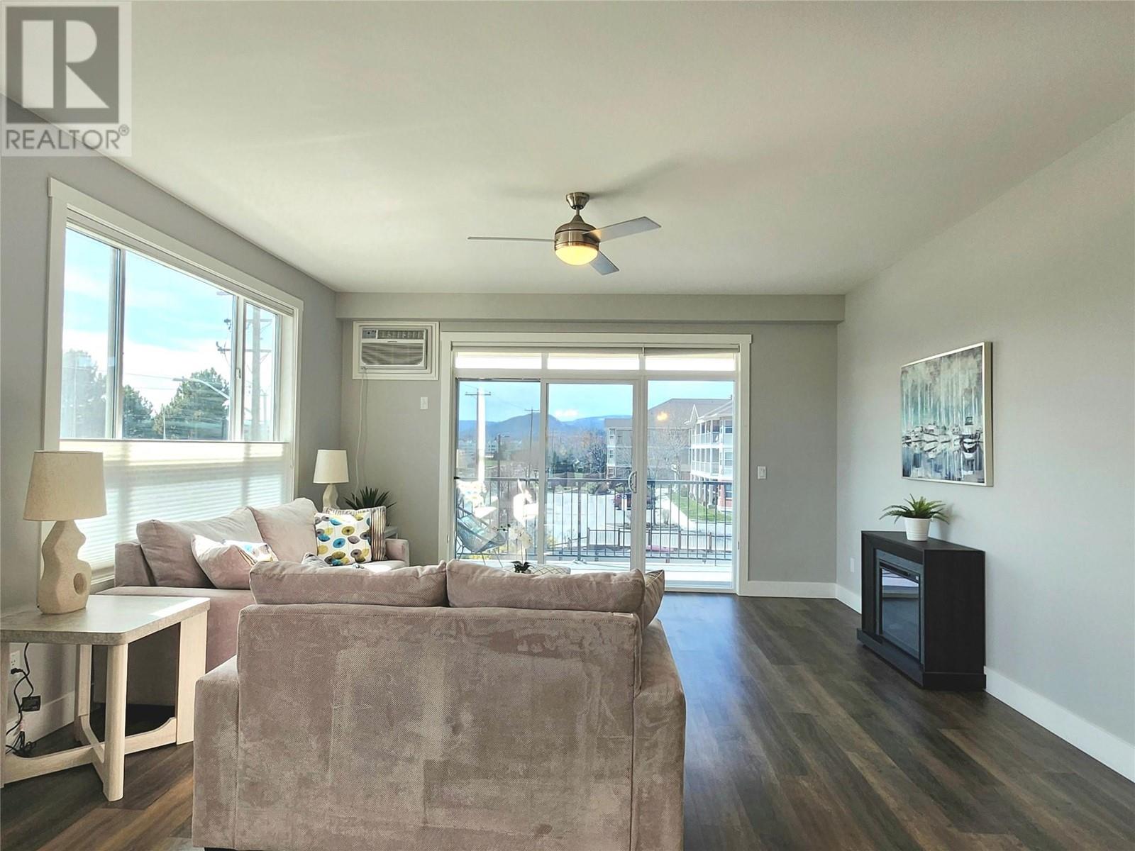 214 3090 Burtch Road, Kelowna