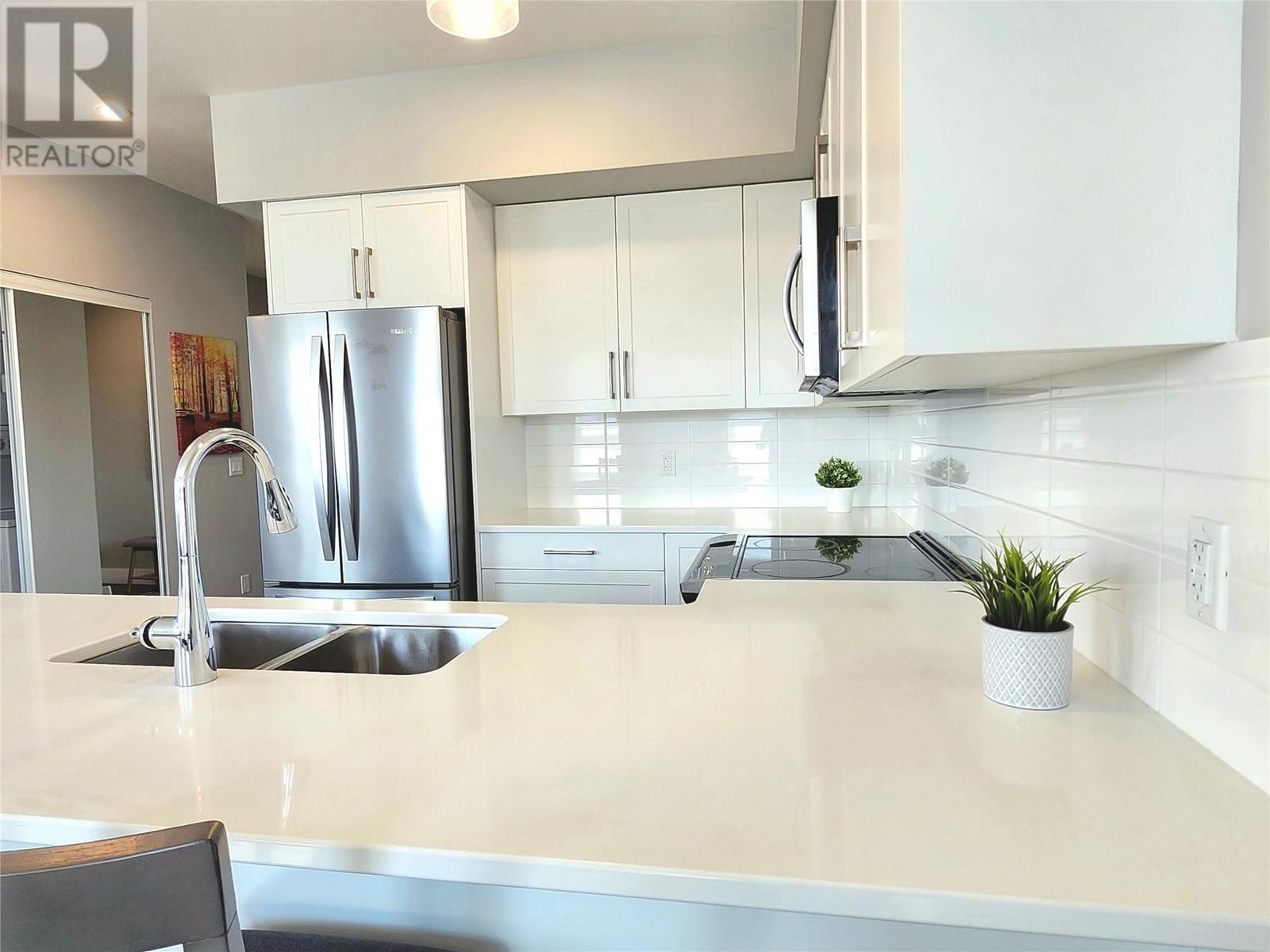214 3090 Burtch Road, Kelowna