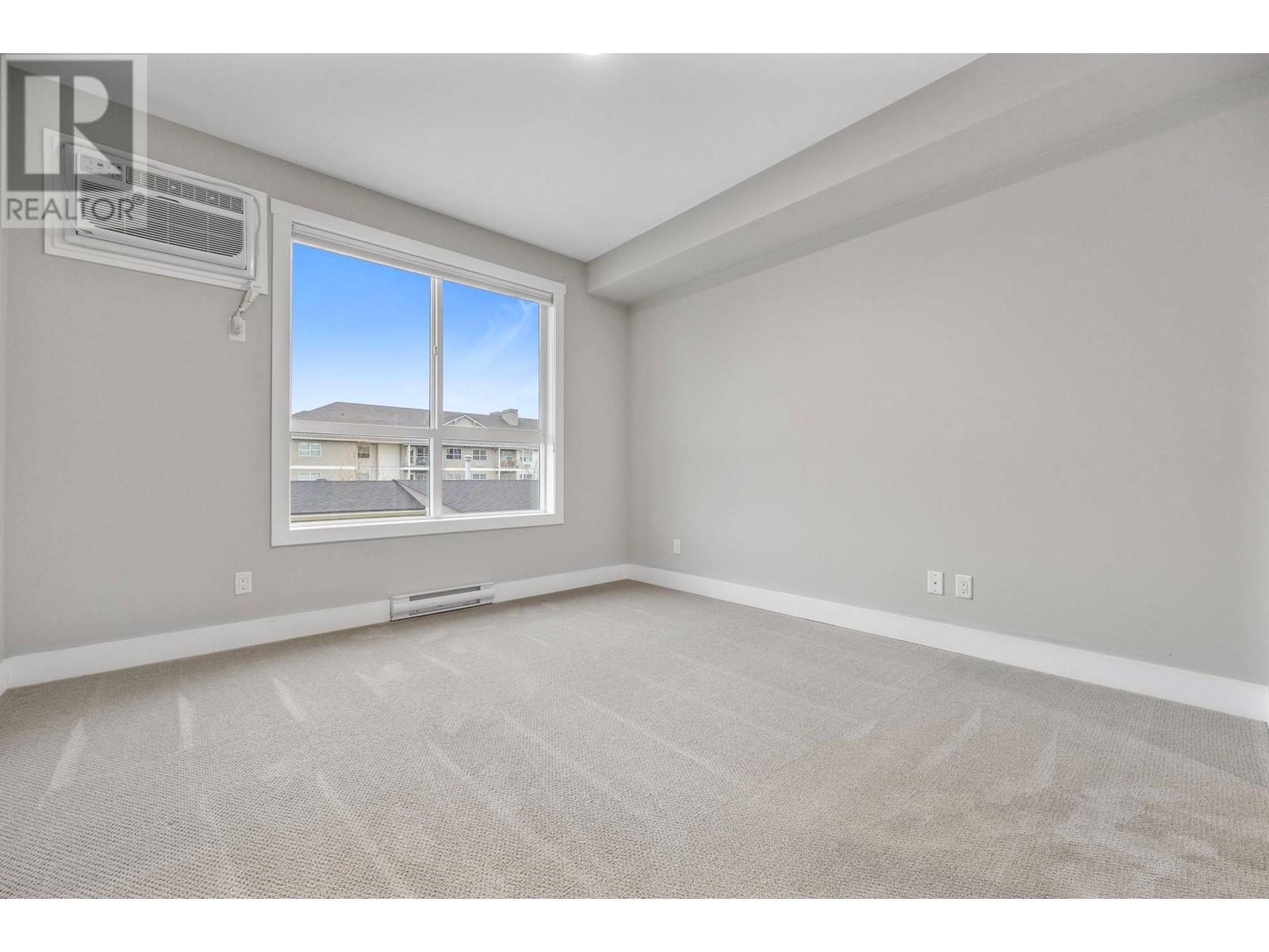214 3090 Burtch Road, Kelowna