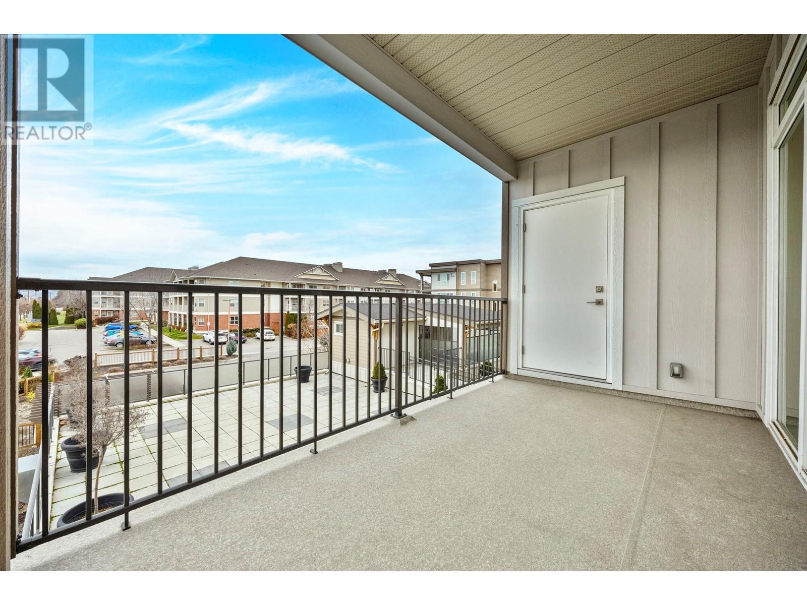 214 3090 Burtch Road, Kelowna