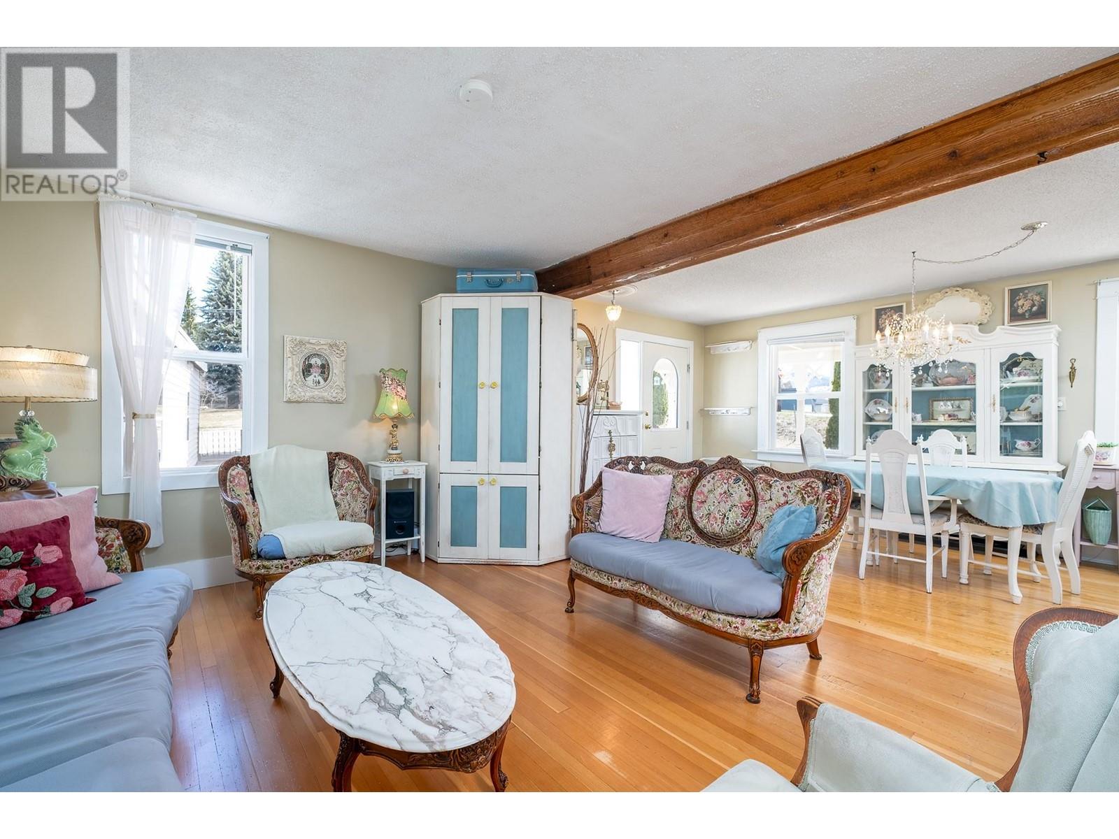 2186 Fourth Avenue, Rossland