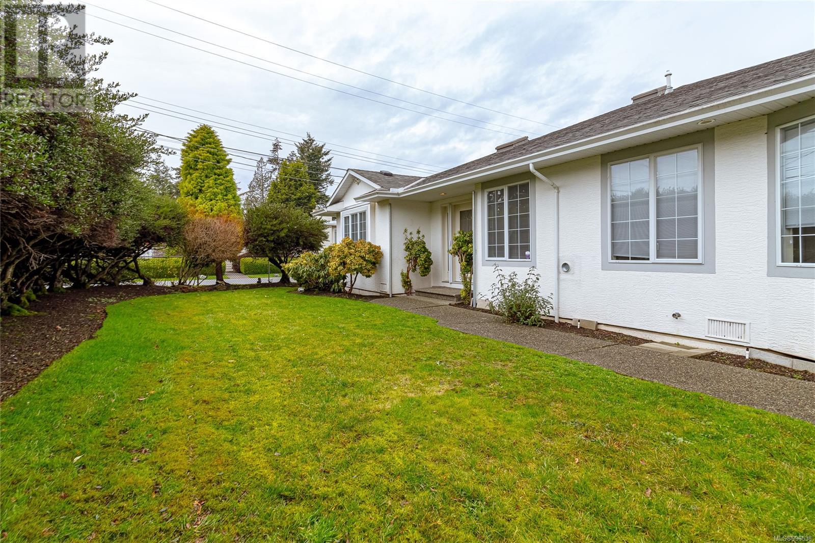  10227 Fifth Street, Sidney