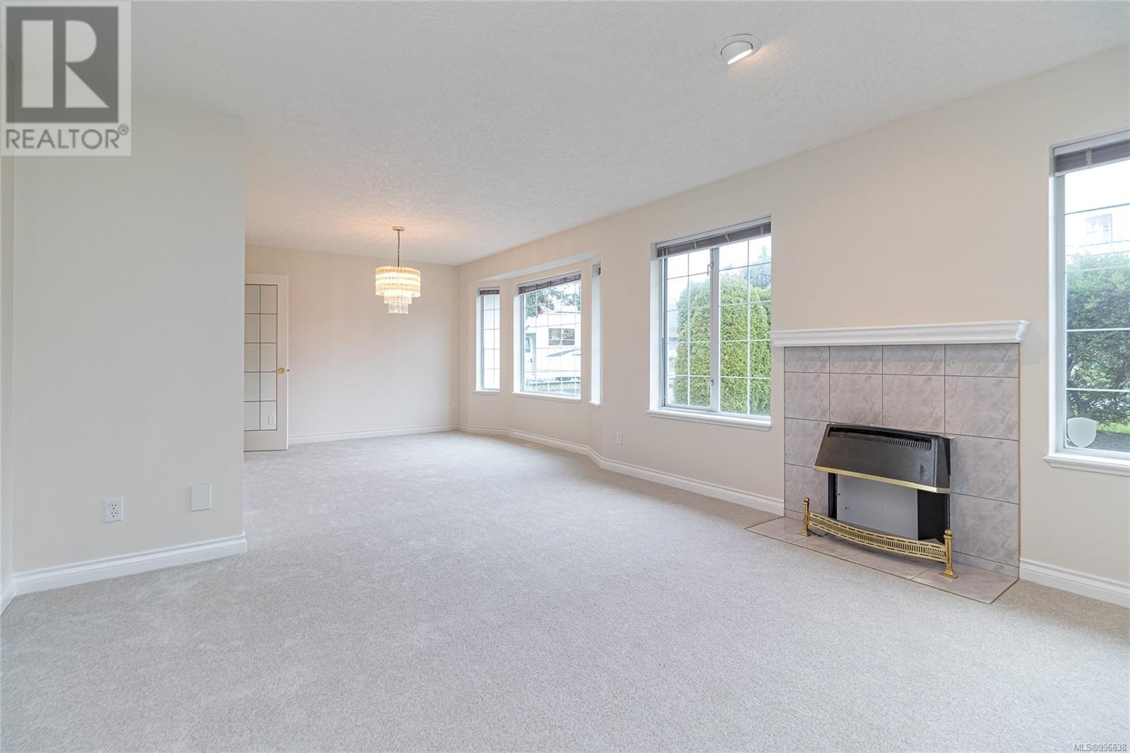  10227 Fifth Street, Sidney