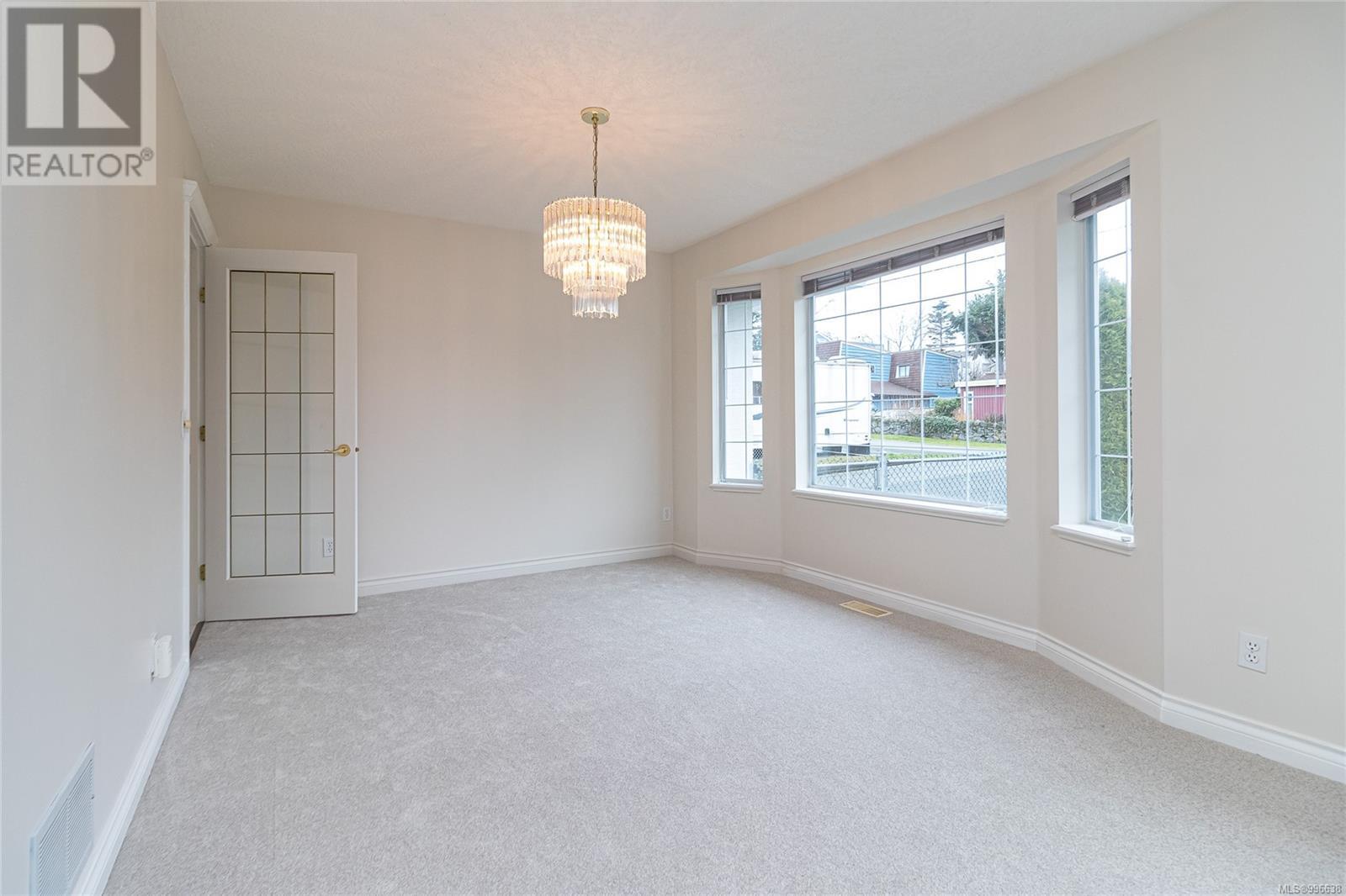  10227 Fifth Street, Sidney
