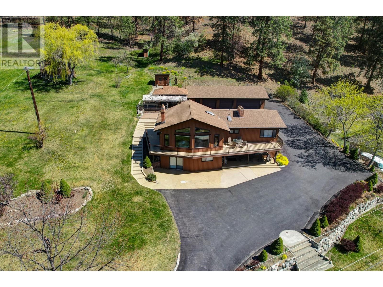 9983 Okanagan Centre Road W, Lake Country