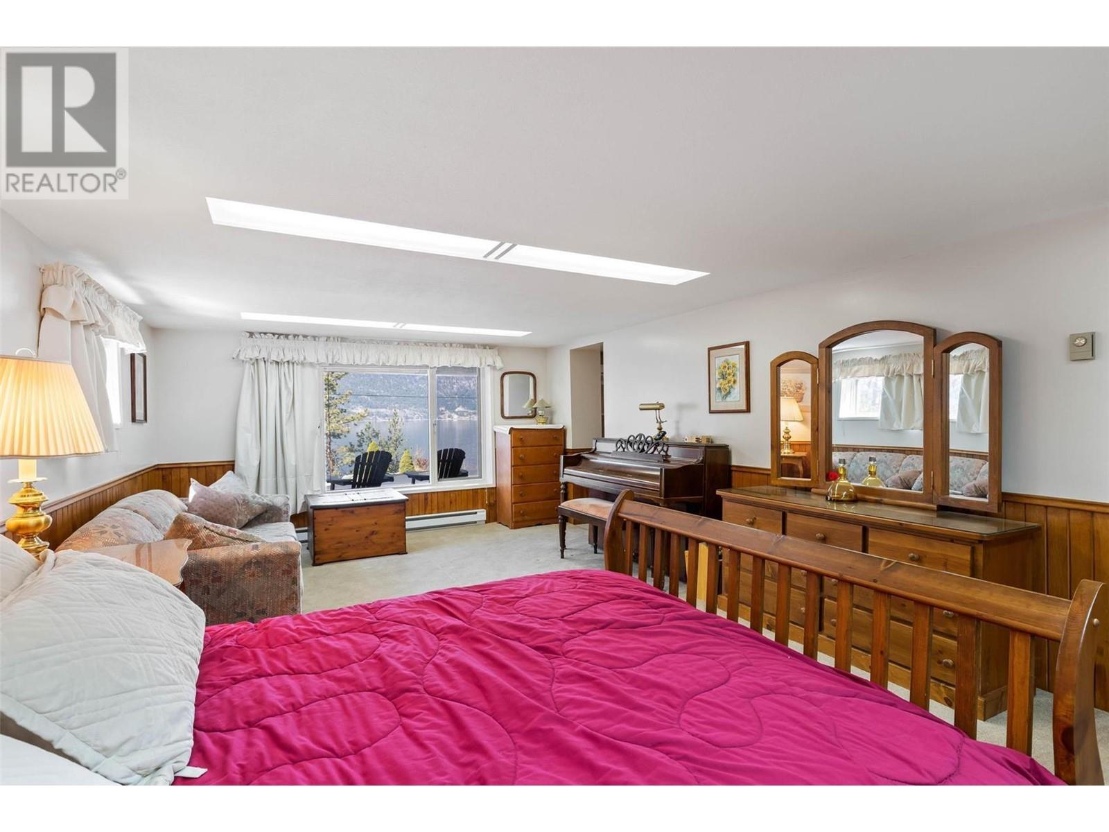9983 Okanagan Centre Road W, Lake Country