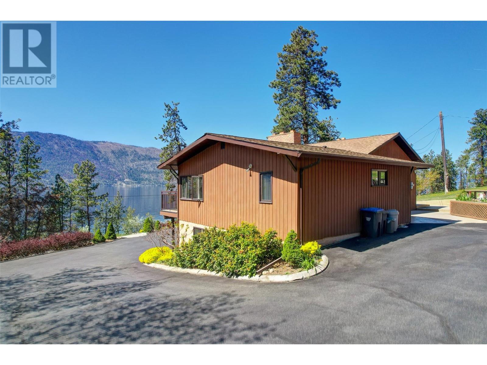 9983 Okanagan Centre Road W, Lake Country