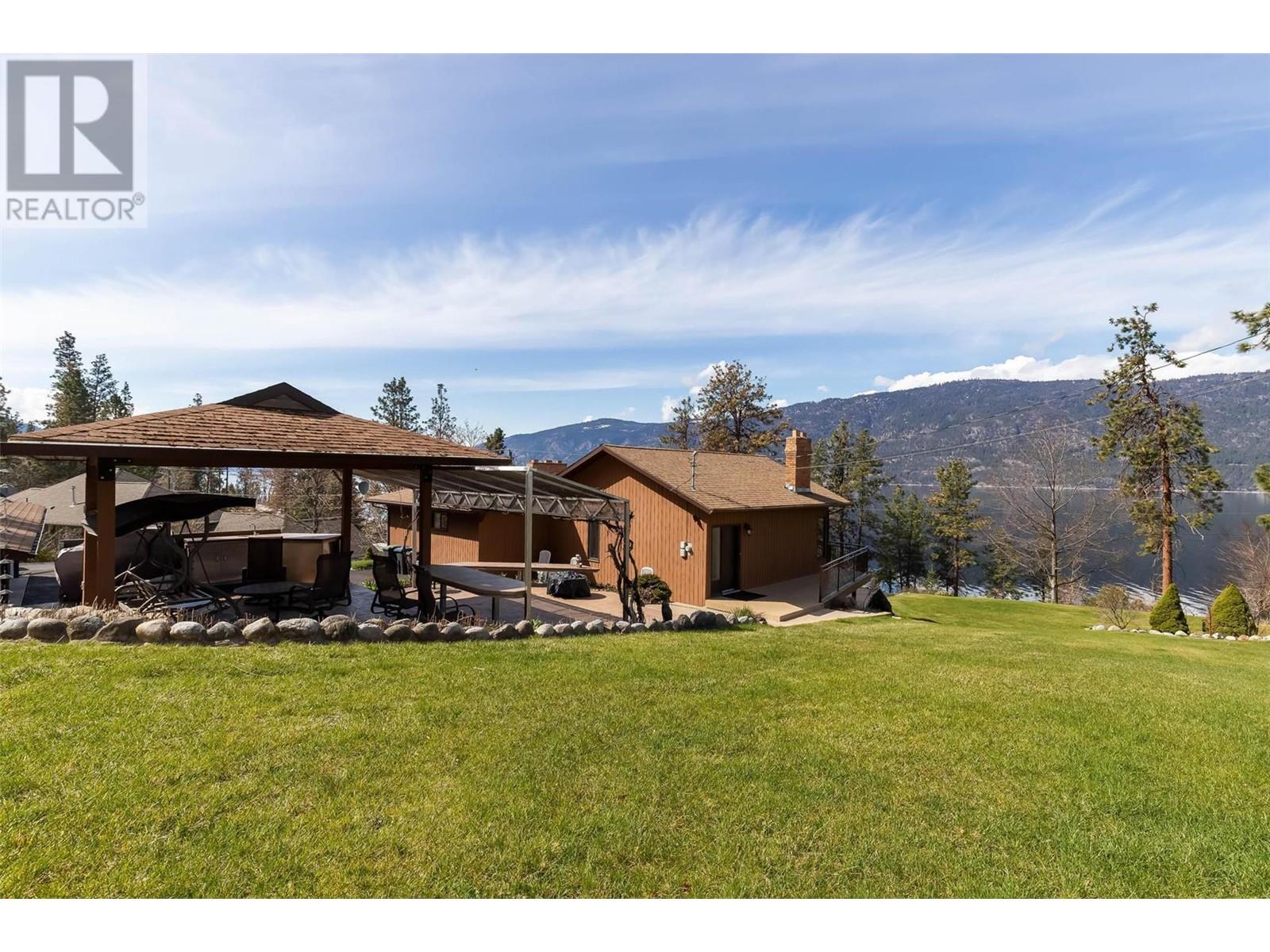 9983 Okanagan Centre Road W, Lake Country